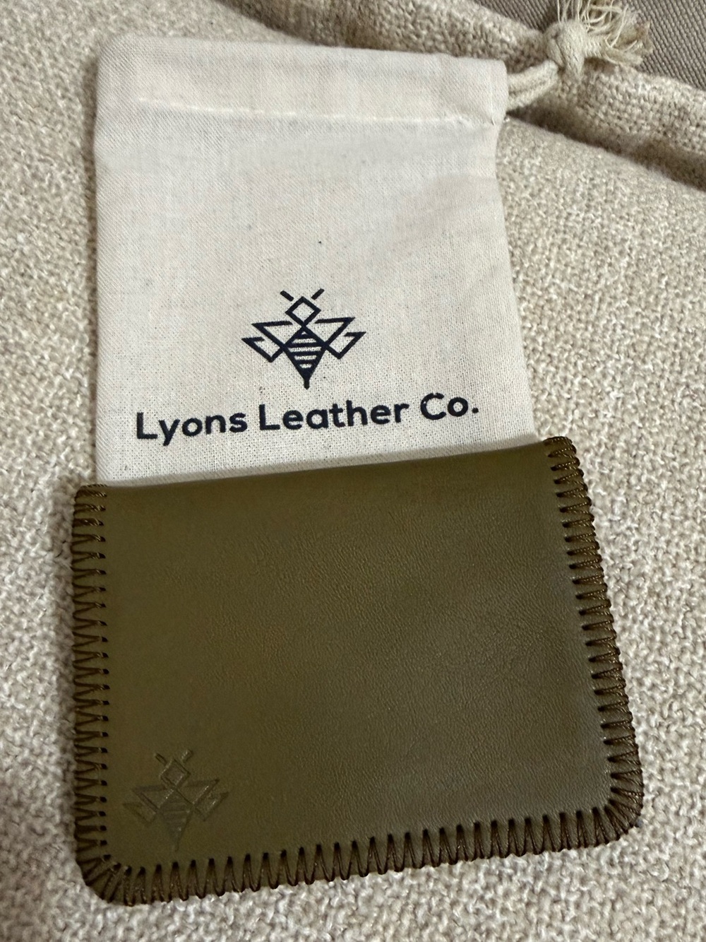 Lyons Leather Co. Olive Green Stitched Leather Card Wallet